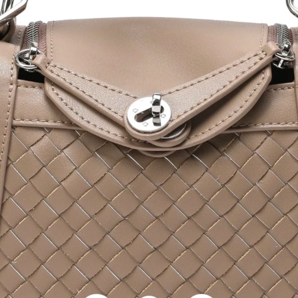 New without tags Tiffany & Fred Khaki Shoulder bag w/strap - Picture 8 of 8